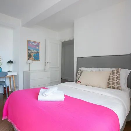 Magnificient 2 Bedrooms With Terrace Next To Champs-elysees - Pc62b Апартаменты