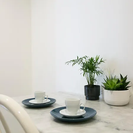 Magnificient 2 Bedrooms With Terrace Next To Champs-elysees - Pc62b Апартаменты *