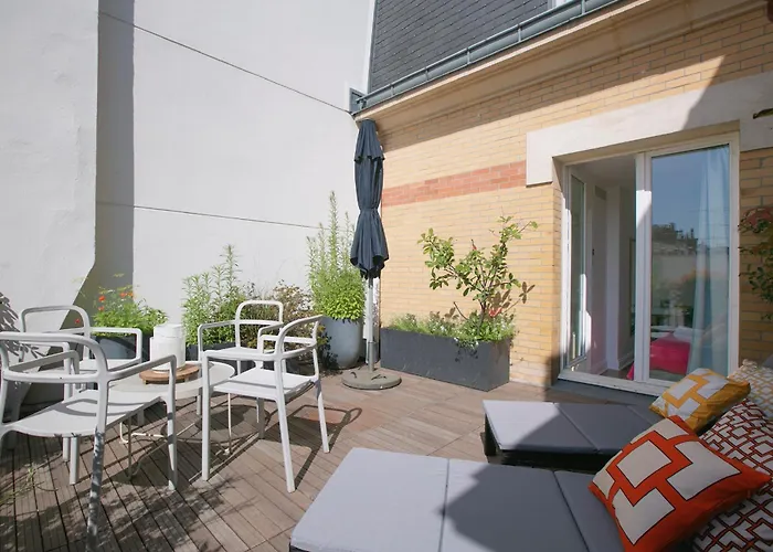 アパート Magnificient 2 Bedrooms With Terrace Next To Champs-elysees - Pc62b *